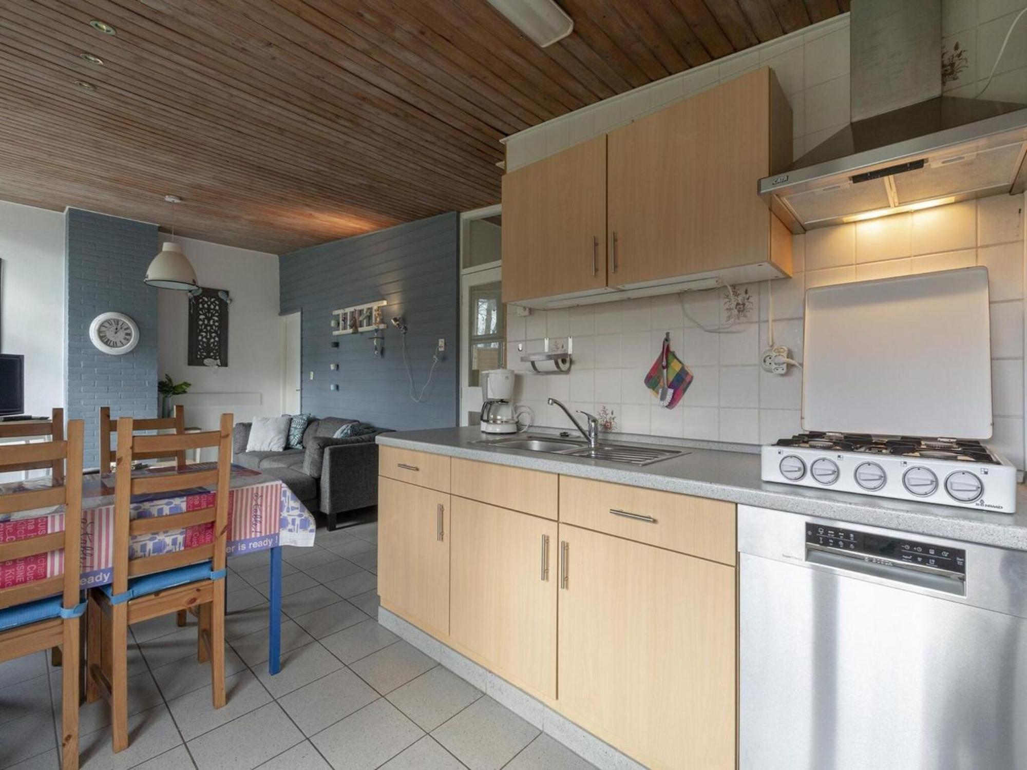 Stylish Beachside Bungalow With Patio Sint Maartensvlotbrug Esterno foto
