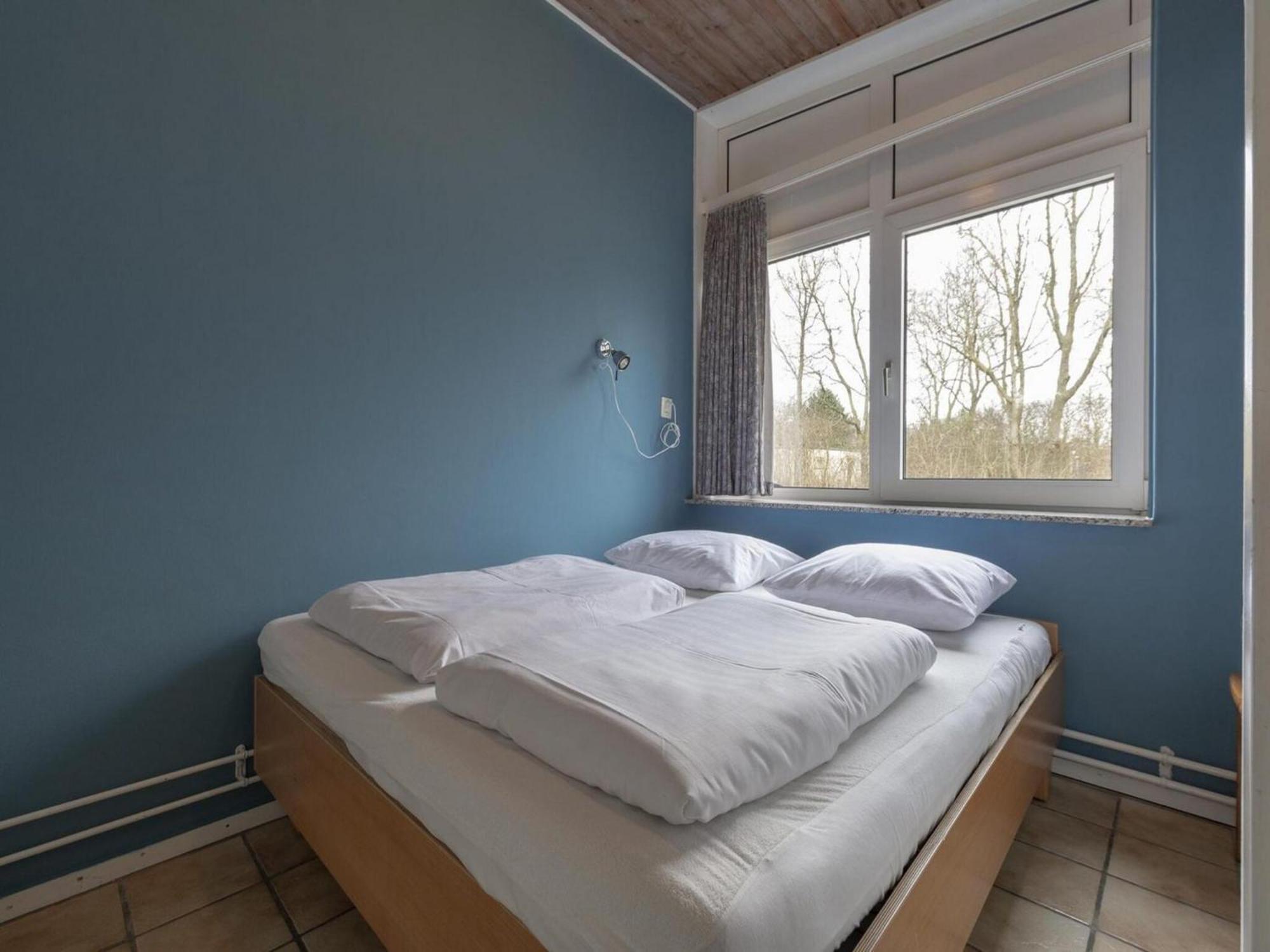 Stylish Beachside Bungalow With Patio Sint Maartensvlotbrug Esterno foto