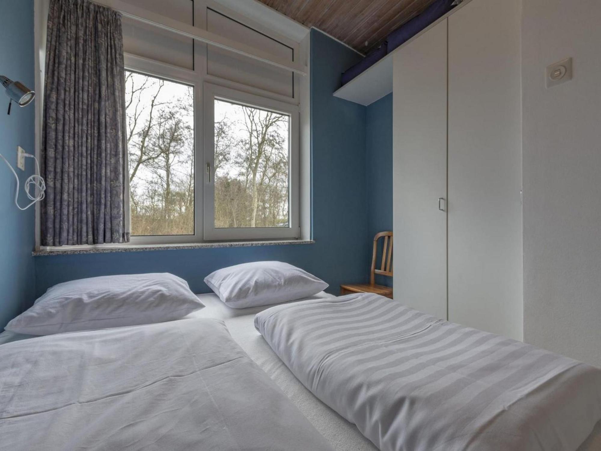 Stylish Beachside Bungalow With Patio Sint Maartensvlotbrug Esterno foto